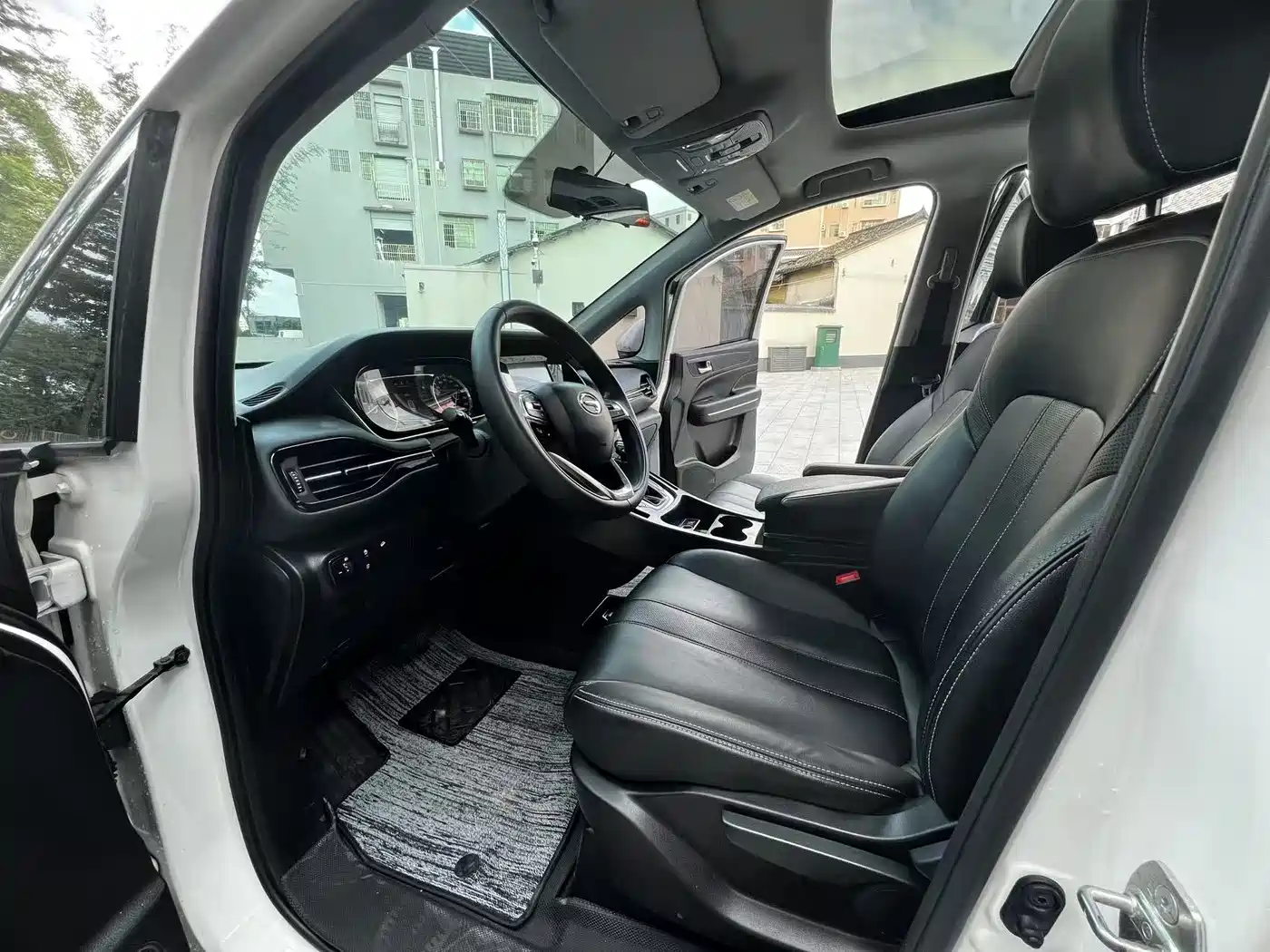 GAC Trumpchi Trumpchi M6 2021 270T DCT Premium Edition (7-seater) фото 7