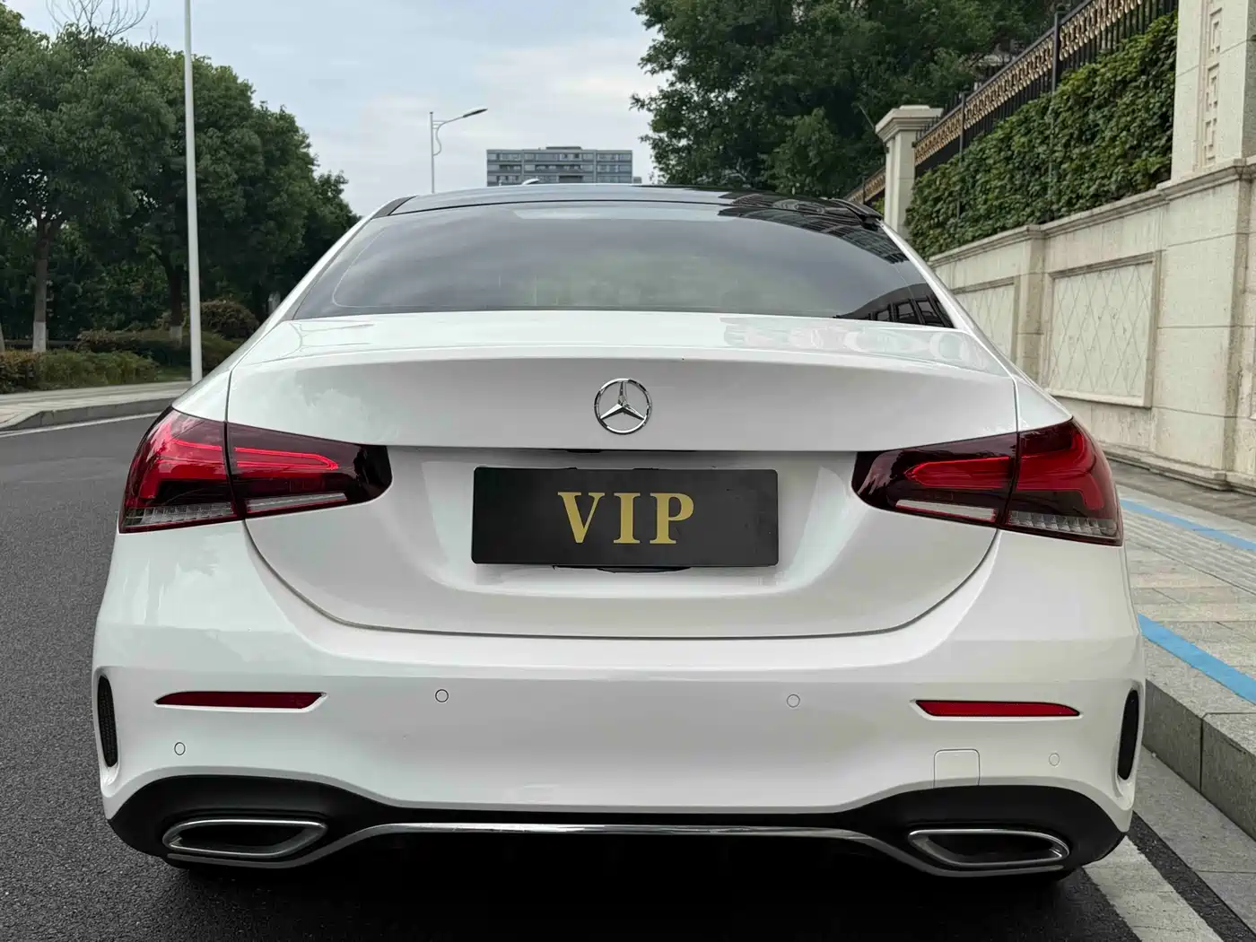 Mercedes-Benz A-Class 2019 A 200 L Sport Sedan фото 4