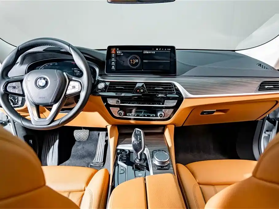 BMW 6 Series GT 2021 Facelift 630i Luxury Design Package фото 13