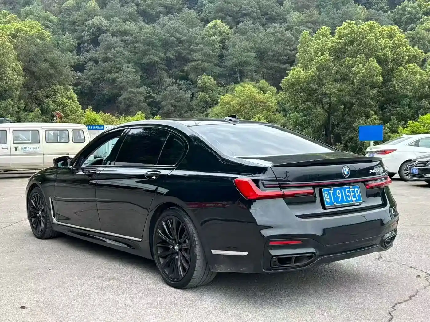 BMW 7 Series 2018 740Li Leading Type Excellence Package фото 8