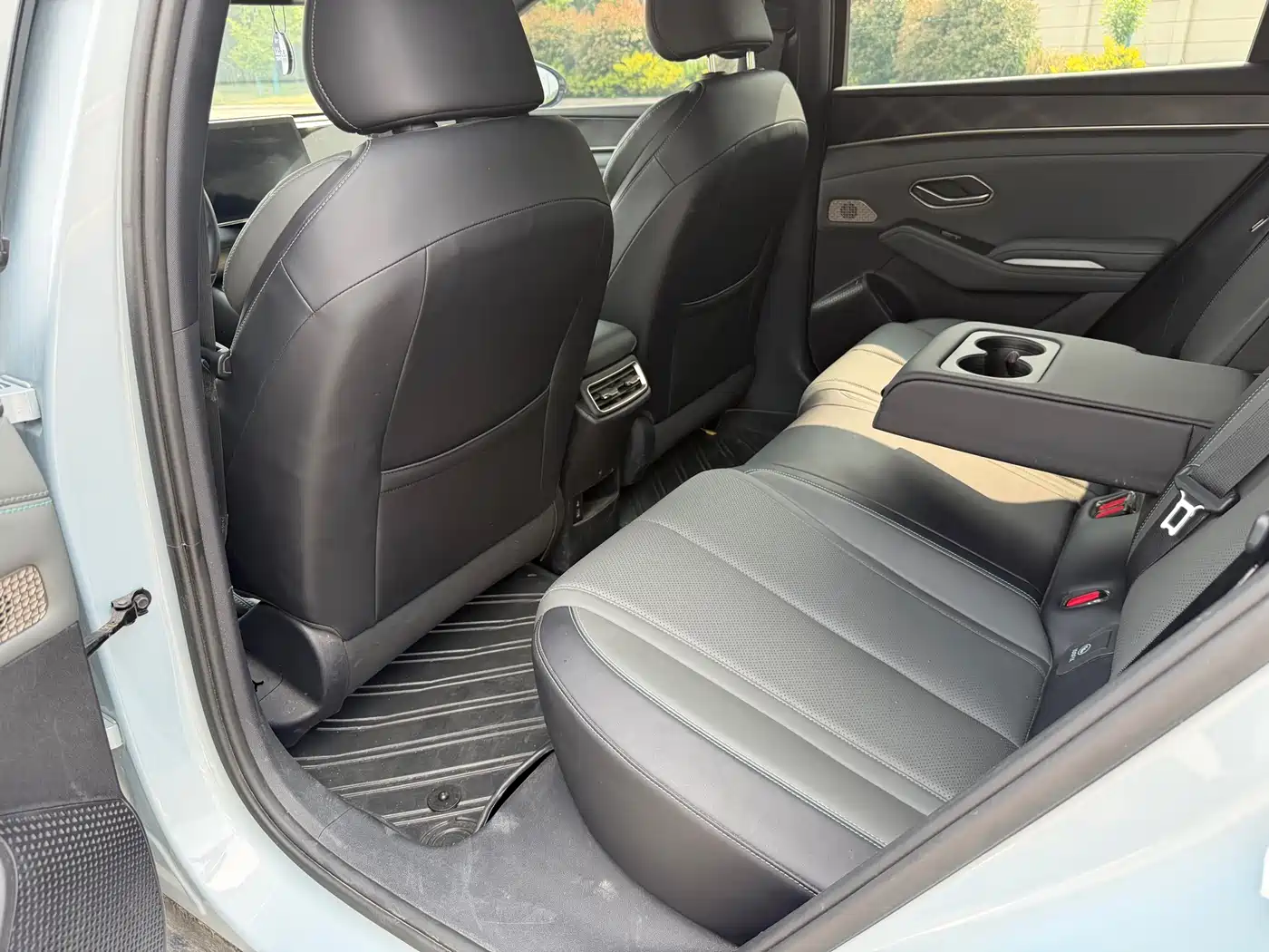 BYD Qin L 2024 DM-i 120KM Superior Edition фото 10