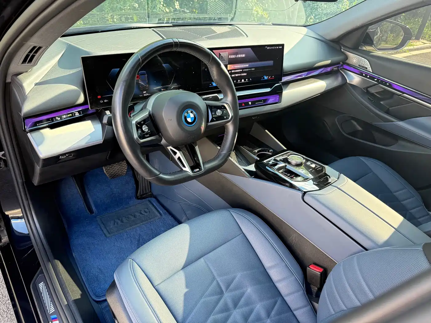 Фото 8 - BMW i5