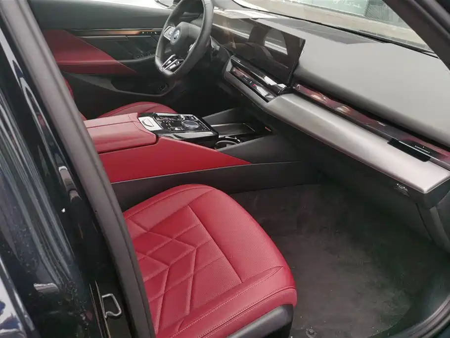 BMW i5 2024 eDrive 35L M Sport Package фото 8