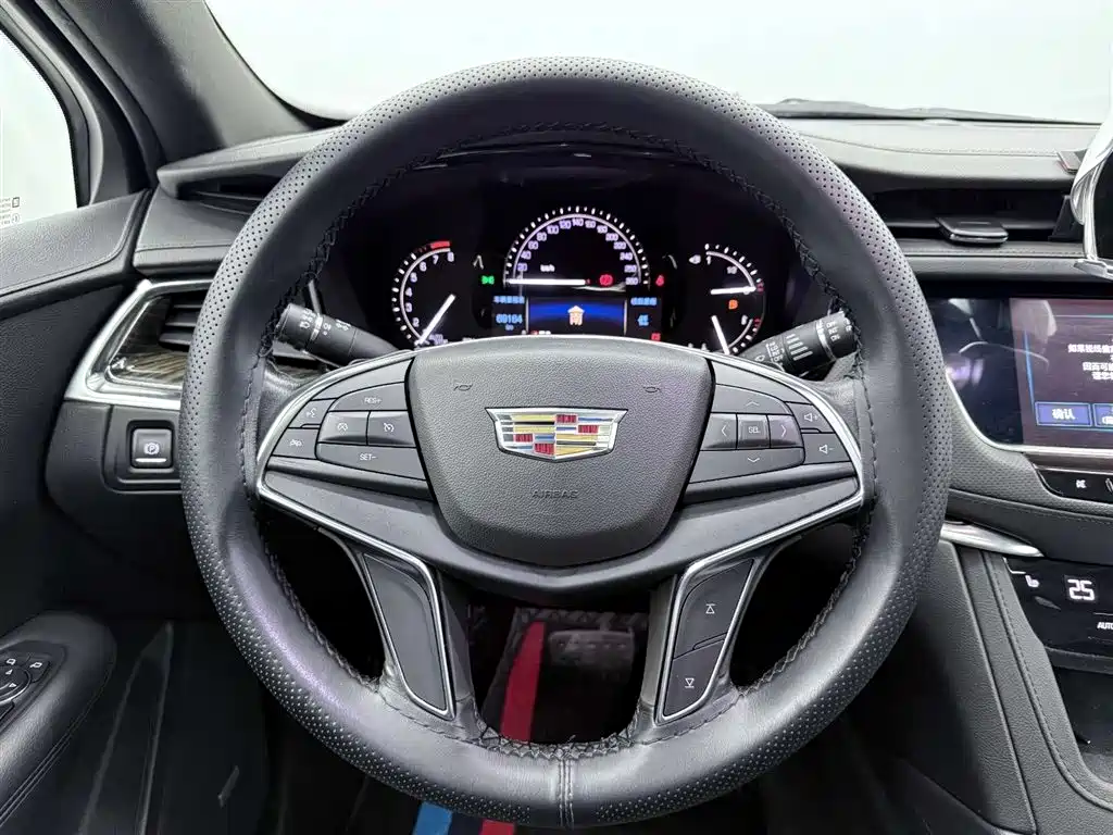 Cadillac XT5 2018 28E AWD Technology Model фото 9
