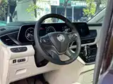 Photo 15 - Buick GL8