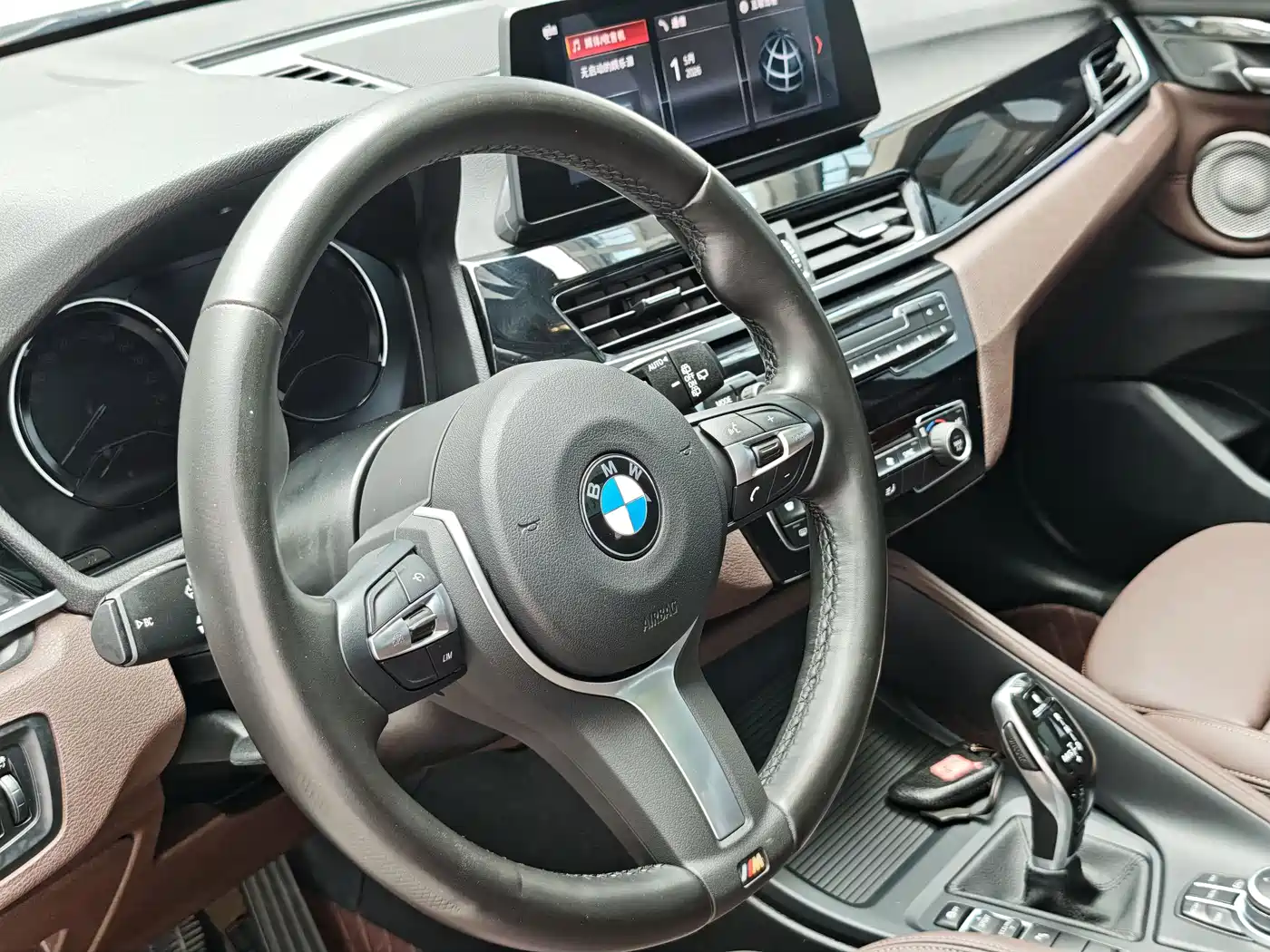 BMW X1 2021 xDrive25Li Exclusive фото 16