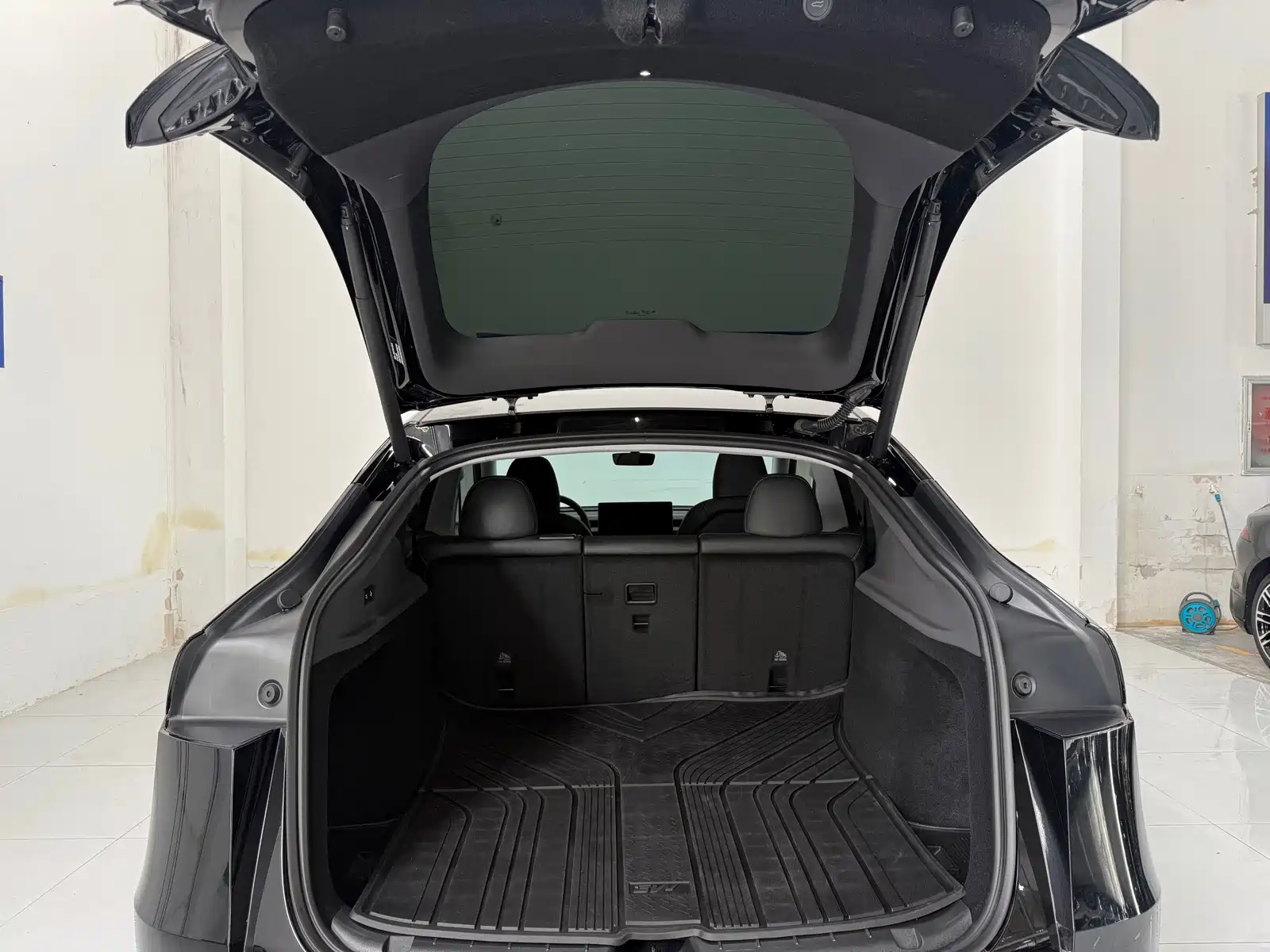 Фото 20 - Tesla Model Y