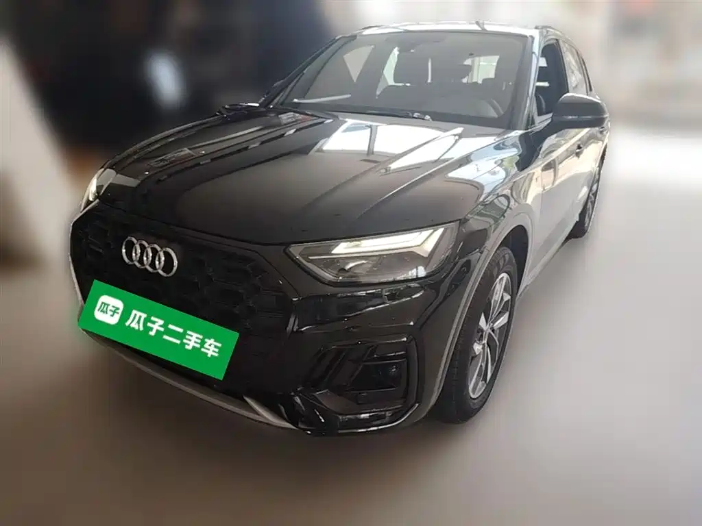 Audi Q5L 2024 Model 40 TFSI Luxury Dynamic