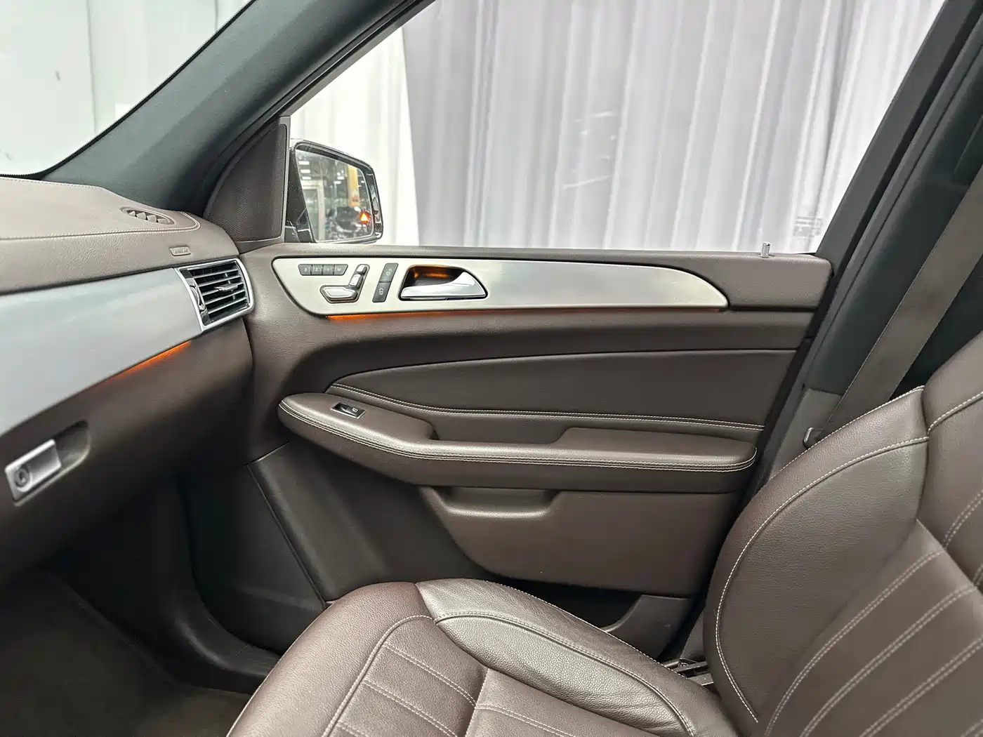 Mercedes-Benz GLS 2016 GLS 400 4MATIC Dynamic фото 26