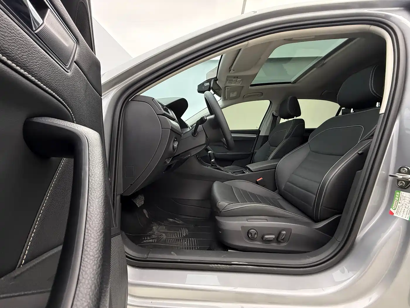 Škoda Superb 2023 TSI280 DSG Premium Edition фото 14