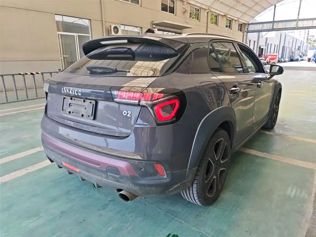 Lynk & Co 02 2019 High Energy Edition 2.0T Automatic 2WD Shine China VI фото 7
