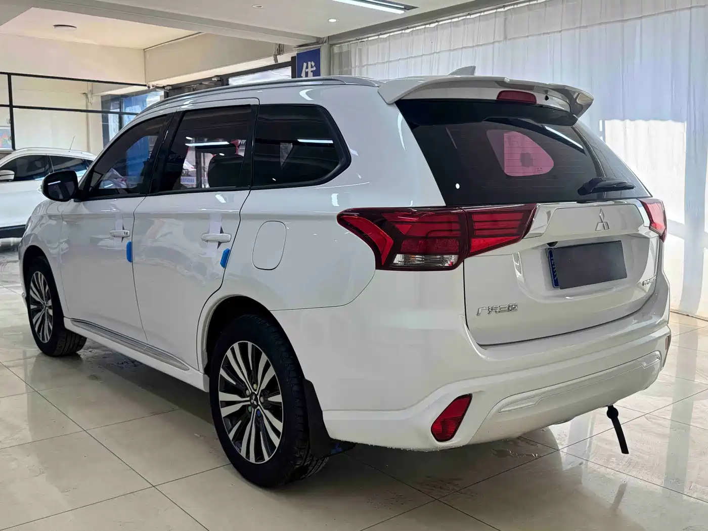 Mitsubishi Outlander 2021 2.0L FWD Comfort Edition 5-seater фото 4