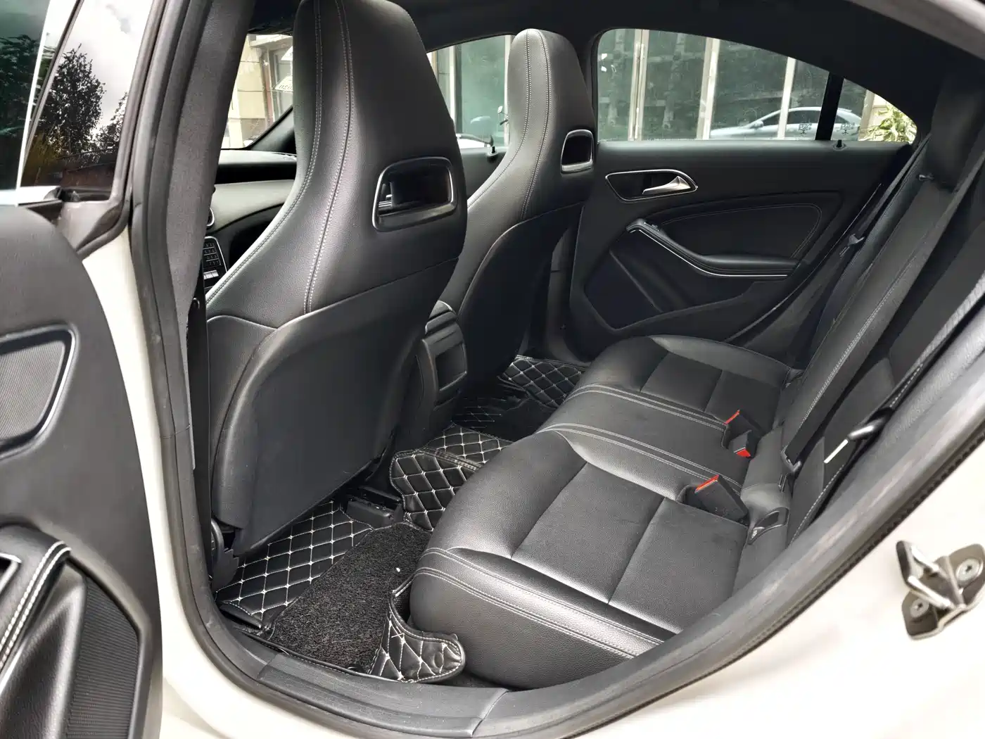 Mercedes-Benz CLA (Import) 2018 CLA 200 Dynamic Edition фото 10