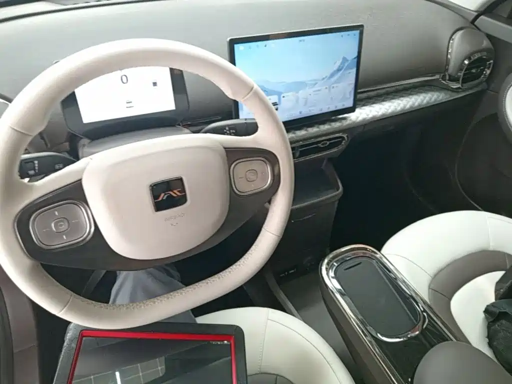 JAC Yiwei Yiwei 3 2024 2024 Beloved Edition 330km Air+