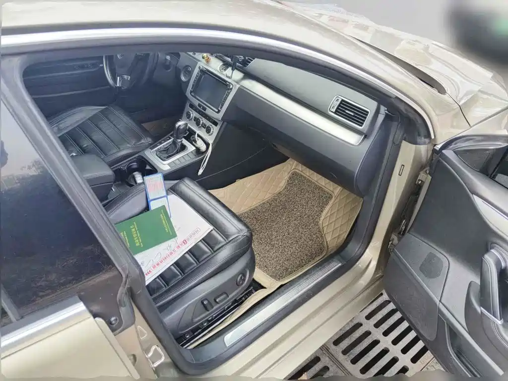 Photo 13 - Volkswagen CC