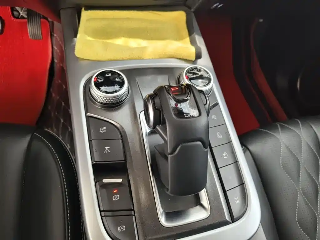 Tank 300 2023 Off-Road Edition 2.0T Challenger фото 7