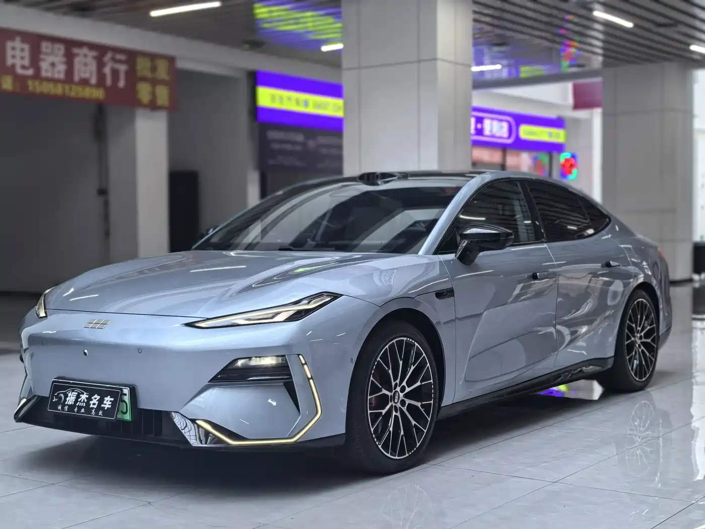 Geely Galaxy Galaxy E8 2025 2025 620km AWD Starship LiDAR Smart Drive Edition