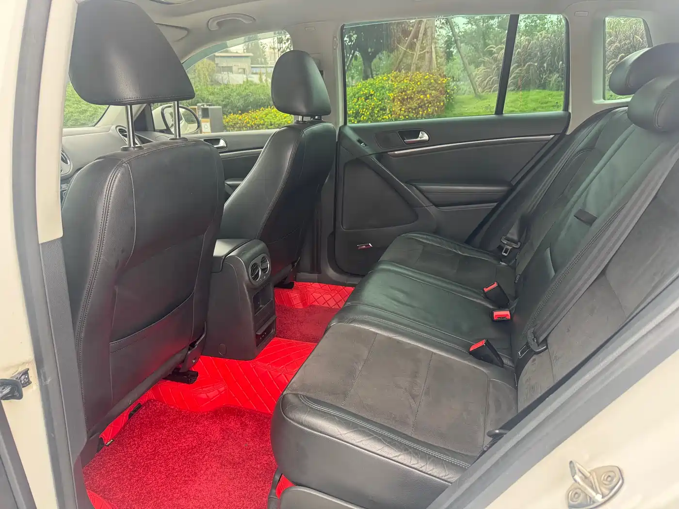 Volkswagen Tiguan 2013 2.0TSI Automatic AWD Flagship Edition фото 12