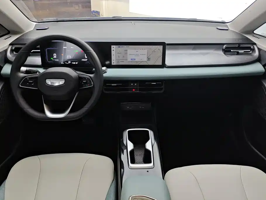 Photo 12 - Geely Geometry E Firefly