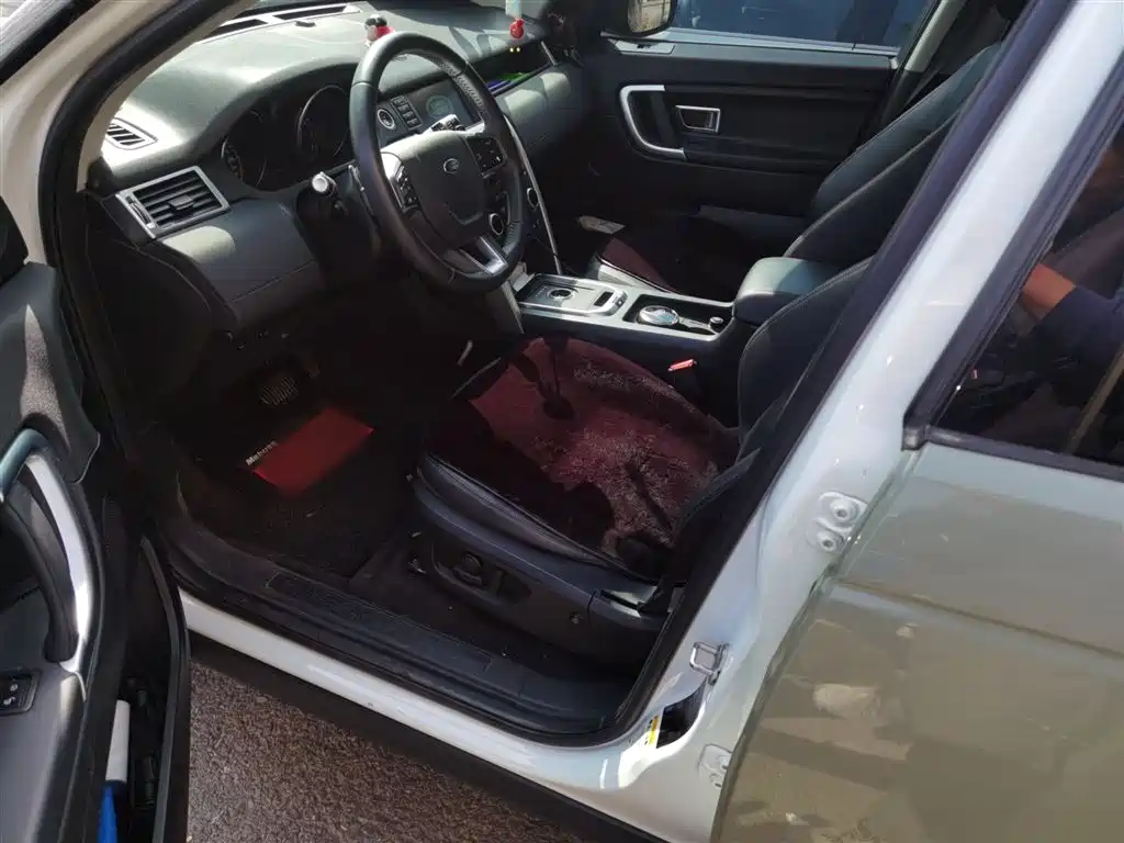 Land Rover Discovery Sport 2017 2.0T SE фото 8