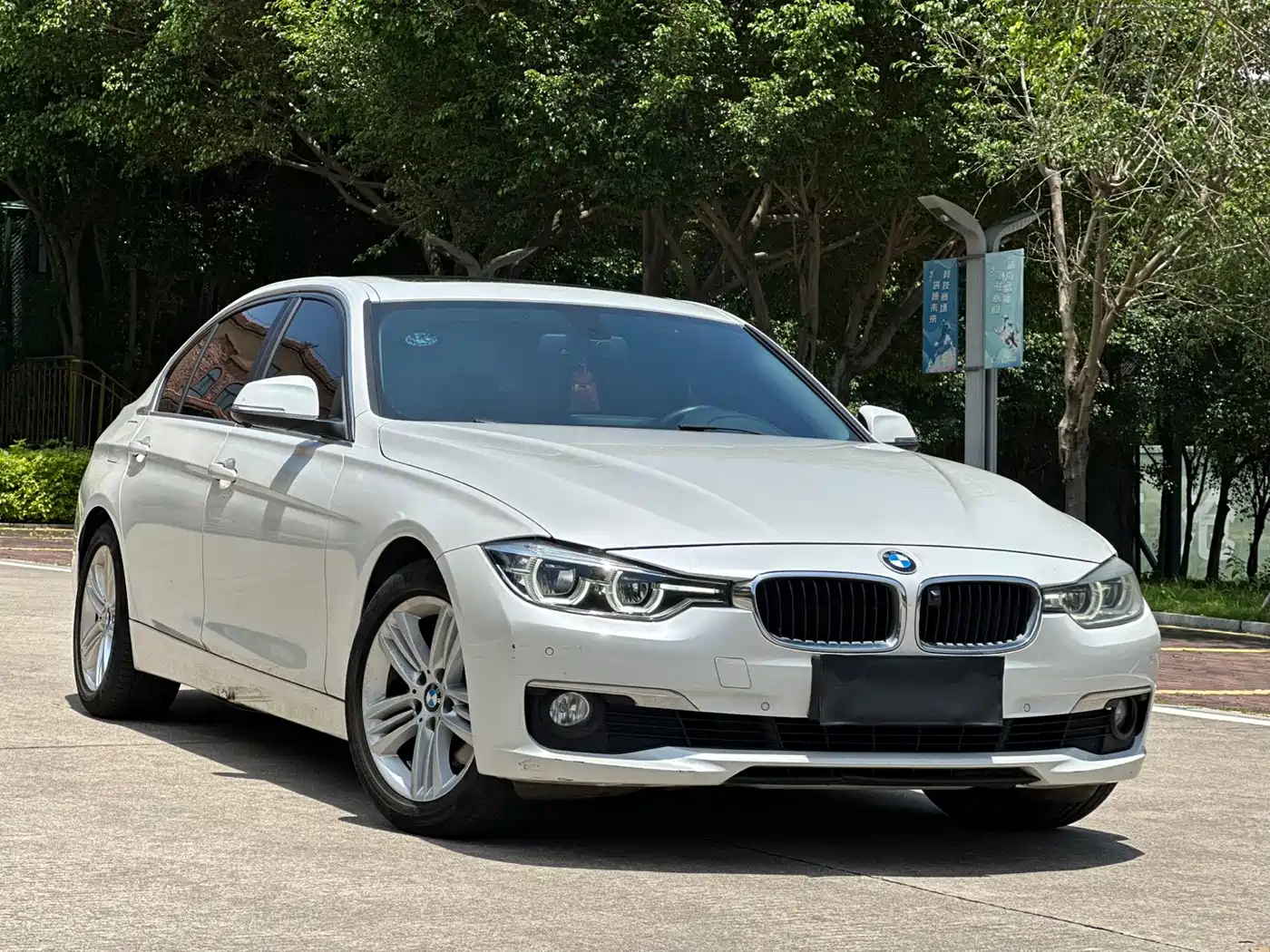 BMW 3 Series 2017 320Li Fashion фото 3