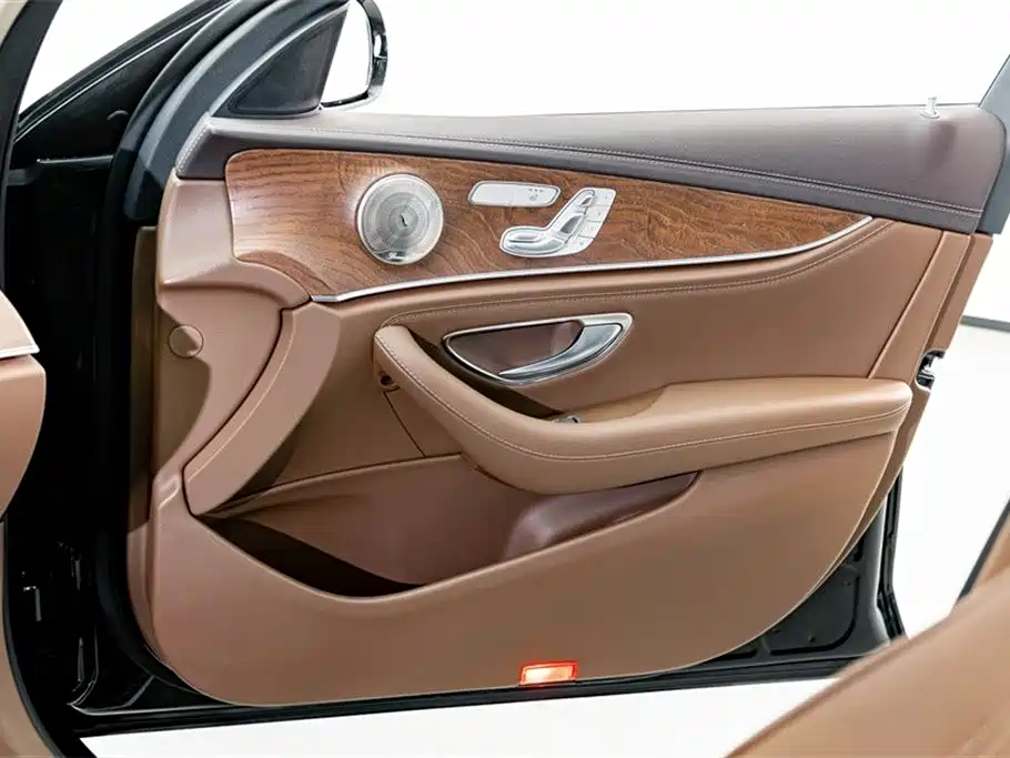 Mercedes-Benz E-Class New Energy 2022 E 350 e L Plug-in Hybrid Sedan фото 16