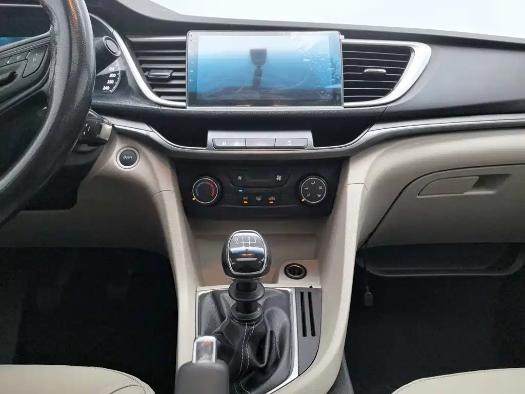 Фото 12 - Buick Excelle
