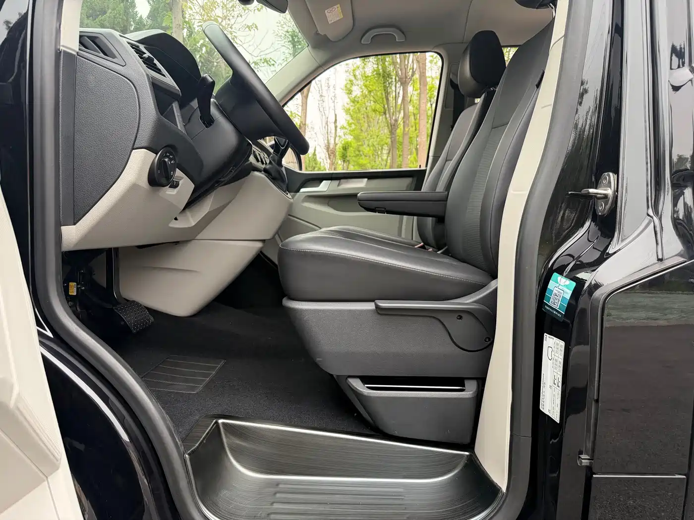 Volkswagen Caravelle 2019 2.0TSI 4WD Comfort 7-seater фото 13