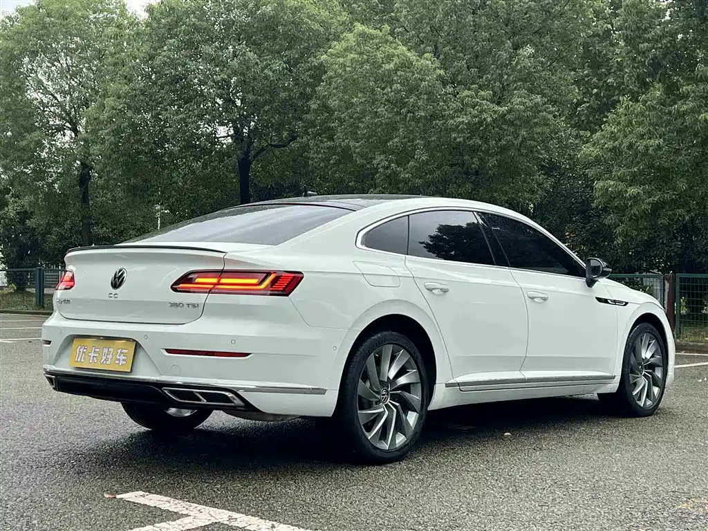 Volkswagen FAW-Volkswagen CC 2021 380TSI Eye-catching Edition фото 7