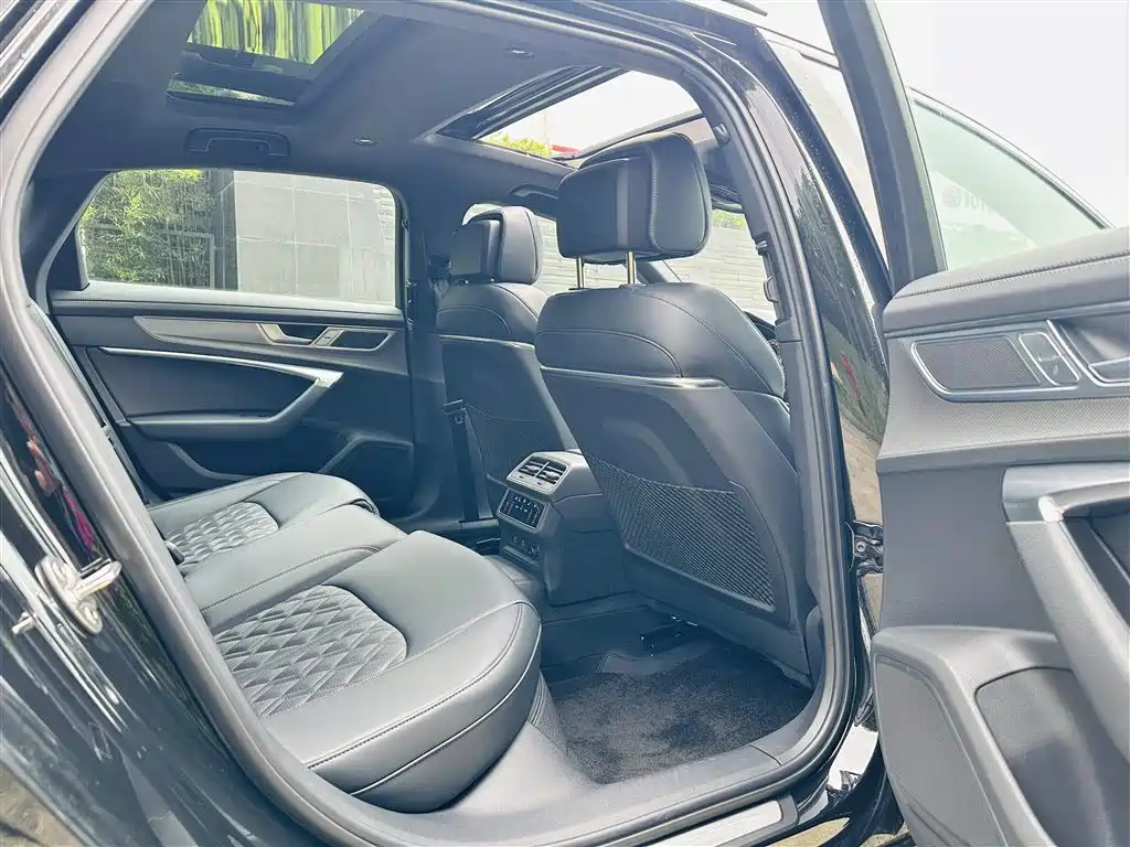 Audi A6L 2025 45 TFSI Premium Sport фото 7