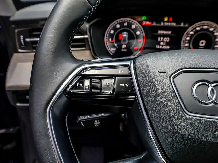 Photo 15 - Audi Q6