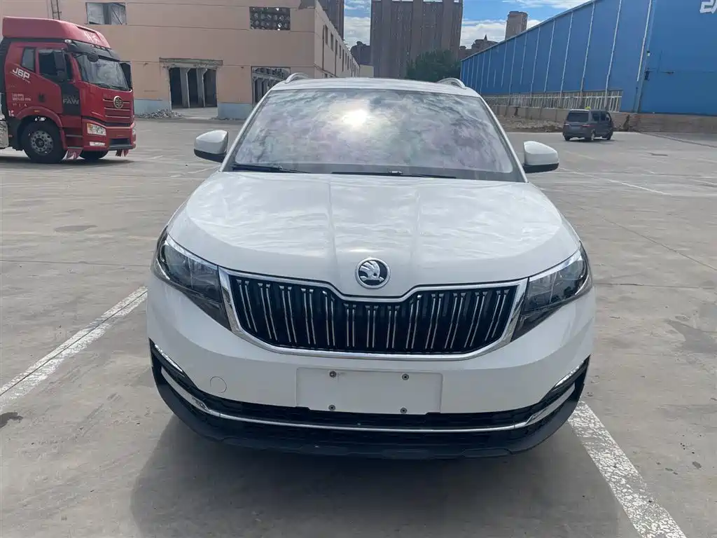 SKODA KOMICK