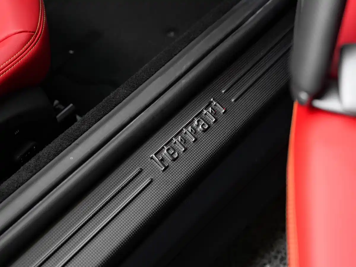 Ferrari 812 2021 2020 6.5L GTS