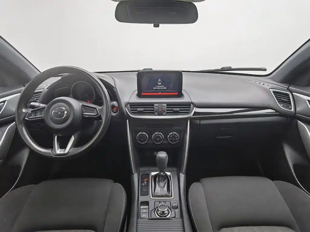 Фото 5 - Mazda CX-4