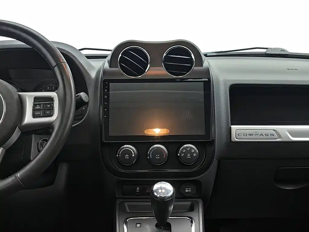 Jeep Compass (Import) 2016 2015 2.0L 2WD Sport
