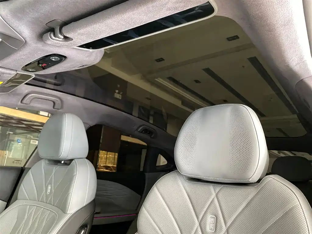 Geely Galaxy Galaxy E8 2025 700km Long Voyage Smart Drive Edition фото 21