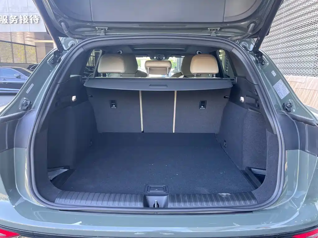 Audi Q6L e-tron 2026 2025 Model Pioneer Edition