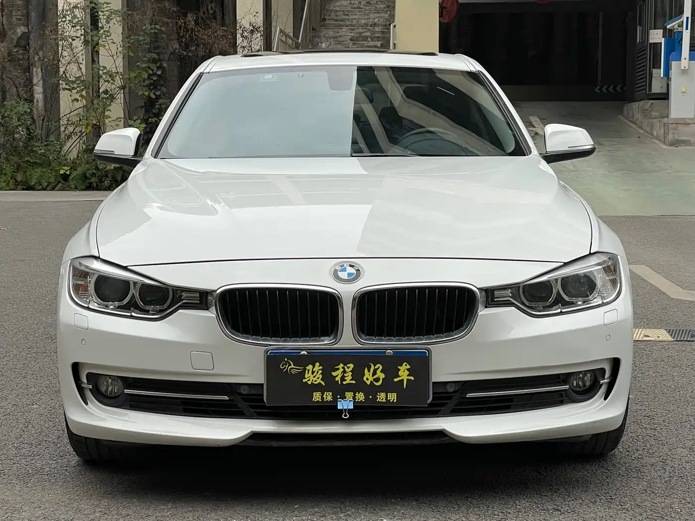 BMW 3 Series 2014 320Li Fashion фото 2