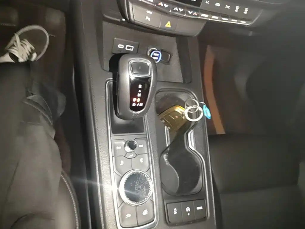 Photo 14 - Cadillac XT4