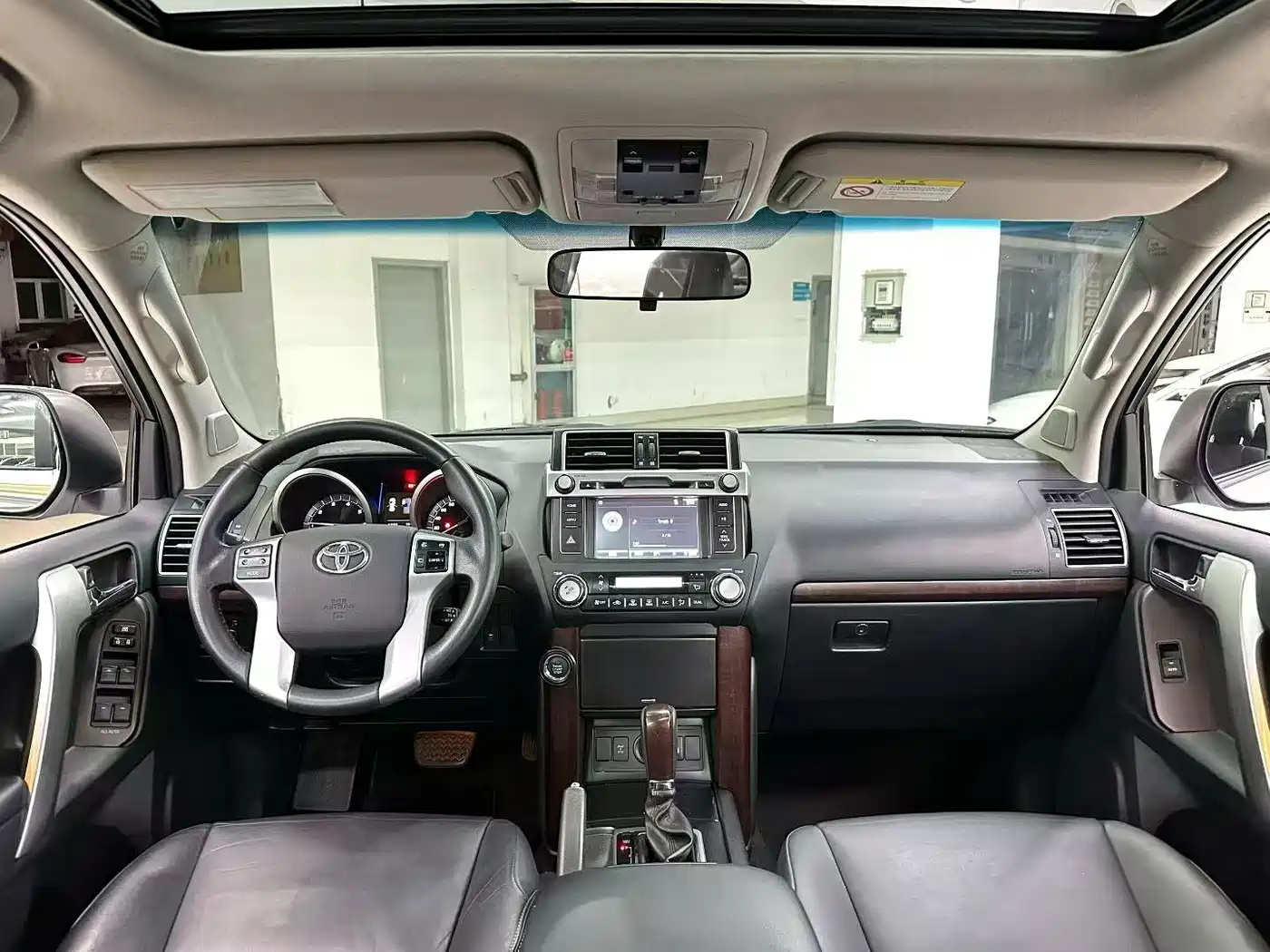 Toyota Prado 2014 4.0L Automatic TX-L фото 14