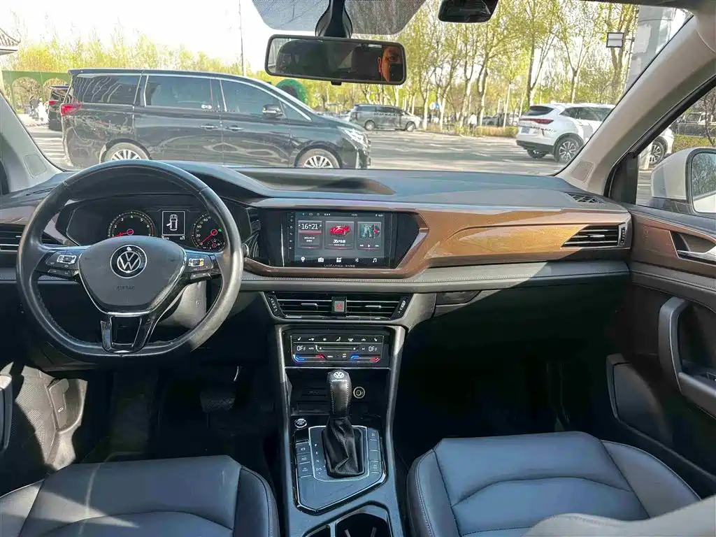Volkswagen Tharu 2021 280TSI 2WD Luxury Plus фото 7