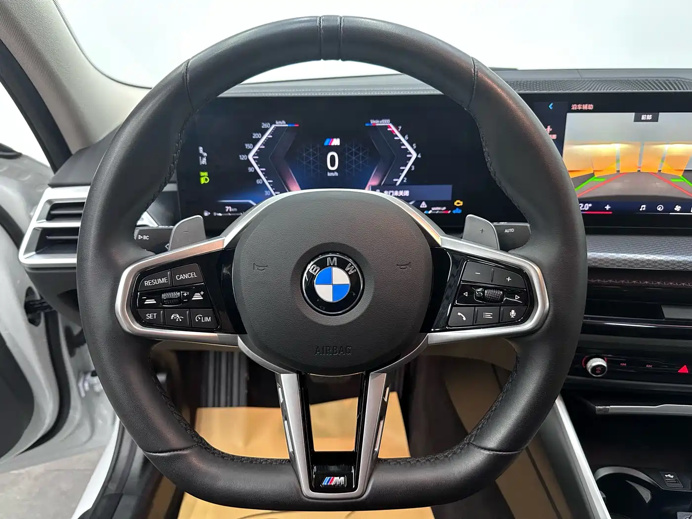 BMW 3 Series 2025 330Li M Sport Night Edition фото 10