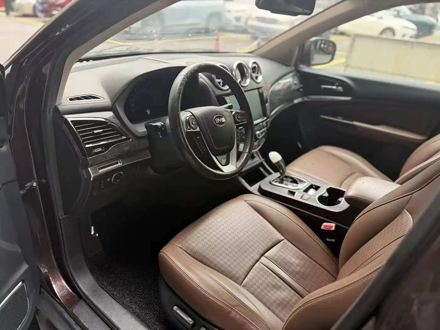 BYD S7 2016 2.0T Automatic Premium Model фото 2