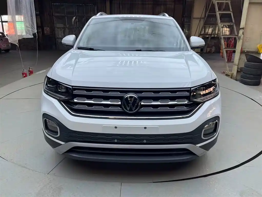 VOLKSWAGEN EXPLORING THE SHADOW
