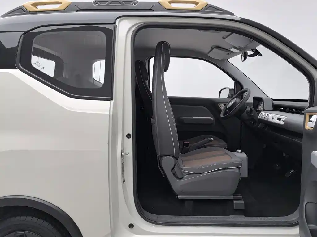 Photo 23 - Wuling Motors Hongguang MINIEV
