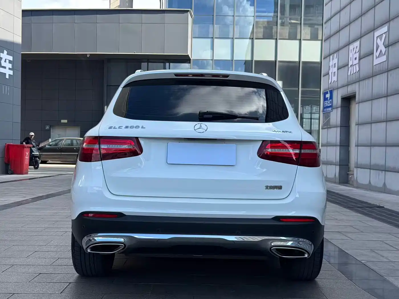 Фото 8 - Mercedes-Benz GLC