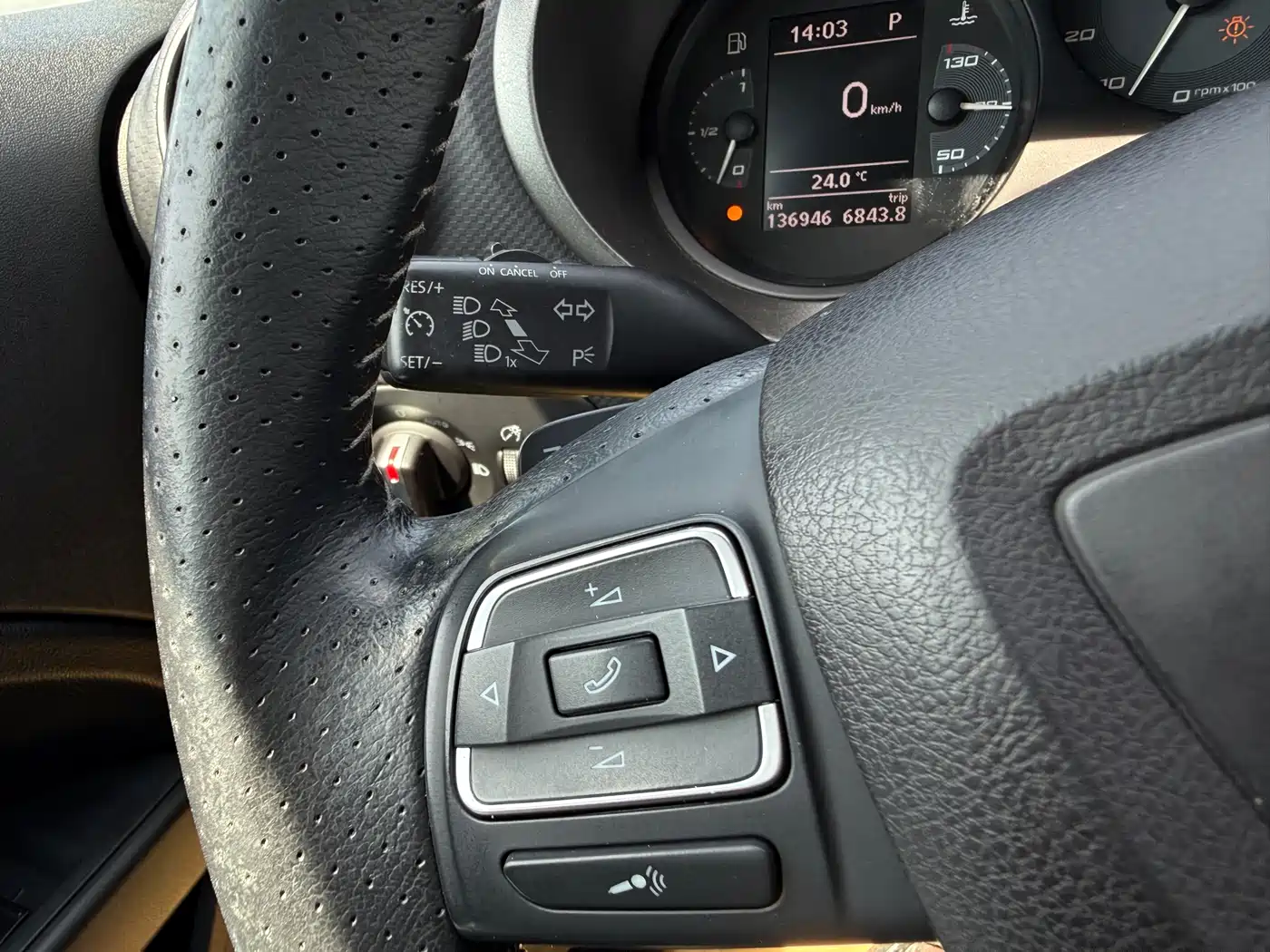 SEAT LEON 2012 2.0TSI CUPRA фото 15