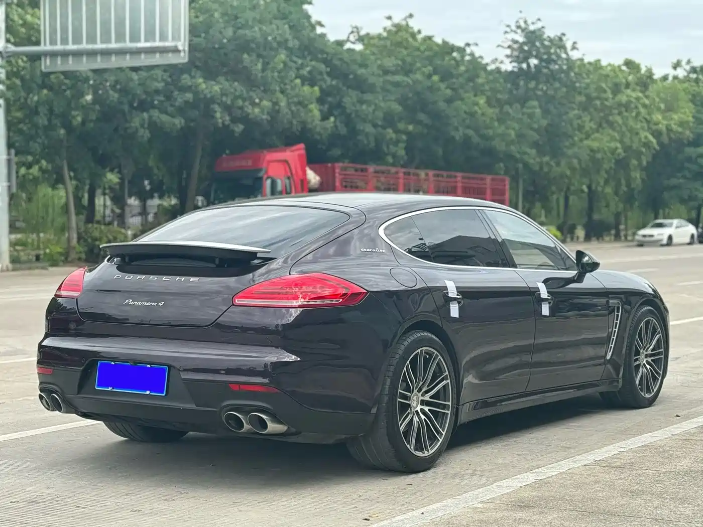 Фото 8 - Porsche Panamera