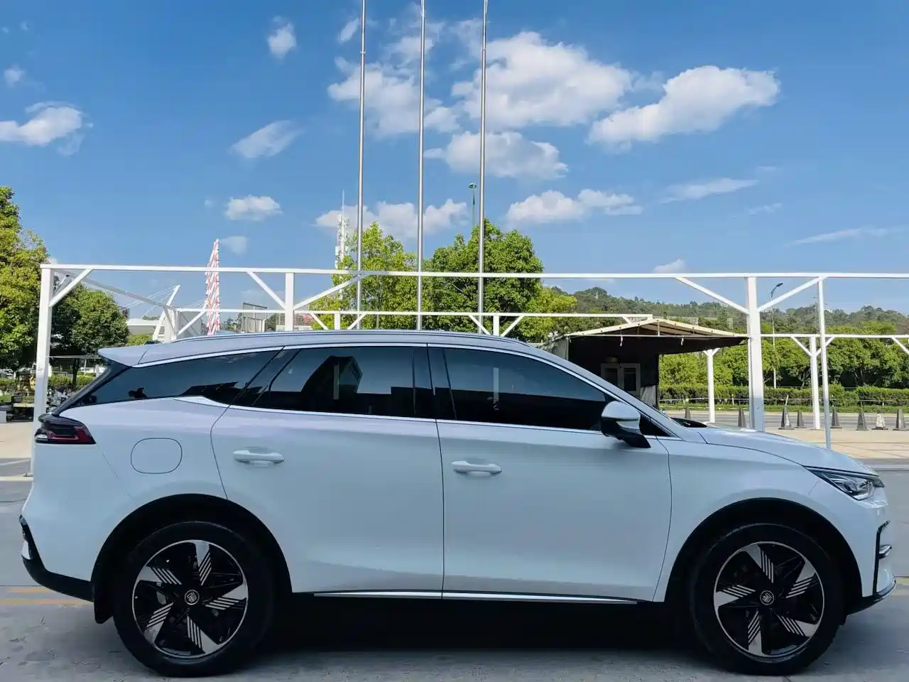 BYD Tang New Energy 2023 Model DM-i Champion Edition 112KM Deluxe фото 13