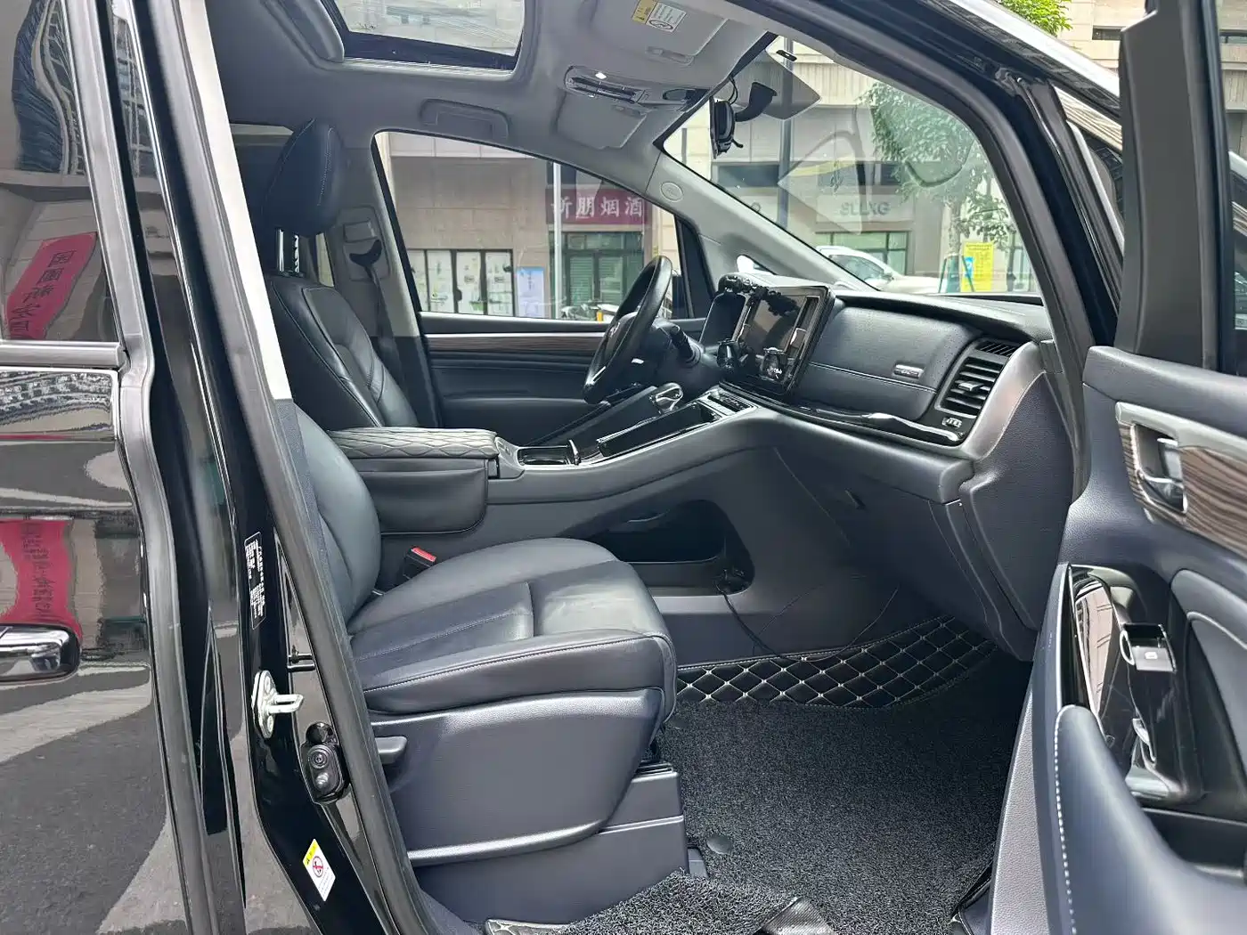 GAC Trumpchi Trumpchi M8 2021 Leading Show Series 390T Premium Edition фото 6